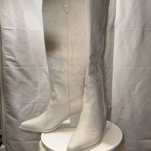 🆕 AQUA Women's Ace Snip Toe High Heel Western Boots Bone Leather Size 9