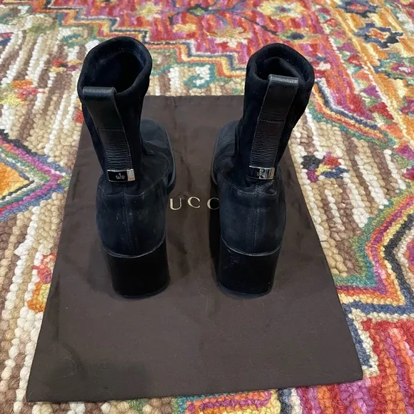 🎉🌺 Authentic Black Suede Pull-on Boots