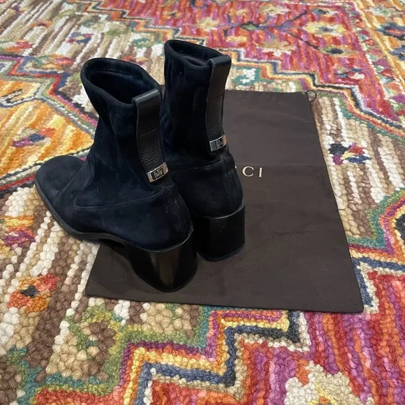 🎉🌺 Authentic Black Suede Pull-on Boots