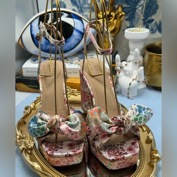 🆕 TED BAKER 🧿 NWOT MADDY Satin Floral Printed Platform Bow Sandals, Sz 6