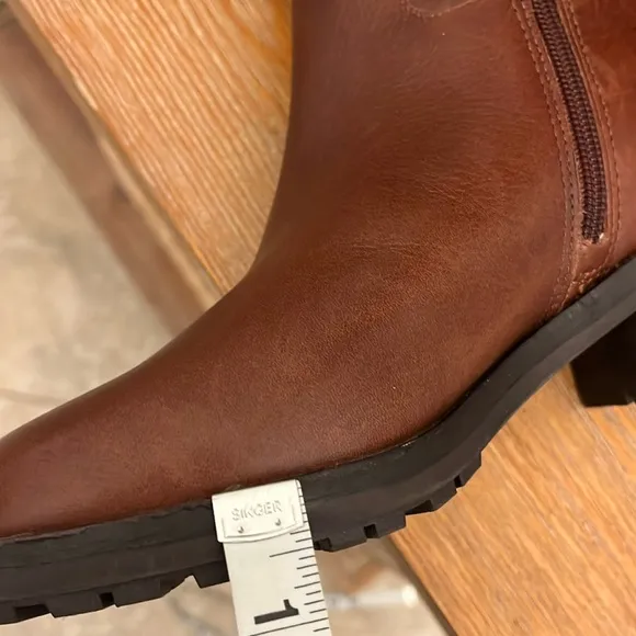 🆕 VINCE CAMUTO Jorshie Tall Over The Knee Brown/Cognac Leather Boots - Size 6.5