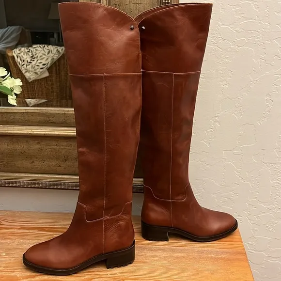 🆕 VINCE CAMUTO Jorshie Tall Over The Knee Brown/Cognac Leather Boots - Size 6.5
