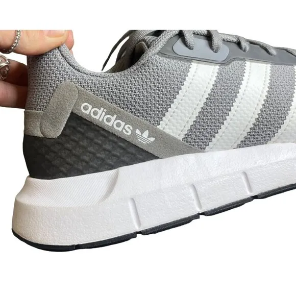 10 1/2 Authentic Adidas Originals Swift Run Gray Running Shoes Mesh‎ Comfortable