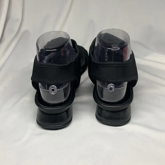 🔥1/2 of Summer Sale!🔥 STUART WEITZMAN Giver Demi Stretch Sandals