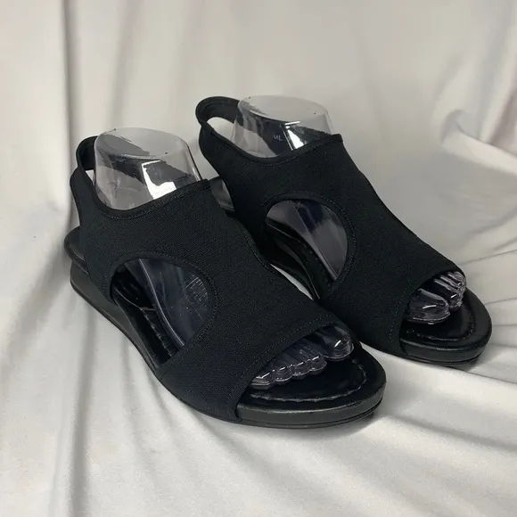 🔥1/2 of Summer Sale!🔥 STUART WEITZMAN Giver Demi Stretch Sandals