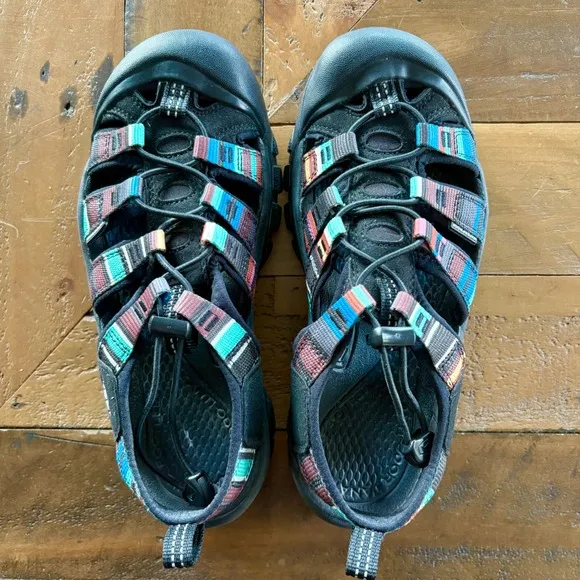 $130 KEEN Water Sandals Newport H2 Raya Black Striped Hiking Shoes SIZE W6.5/Y5