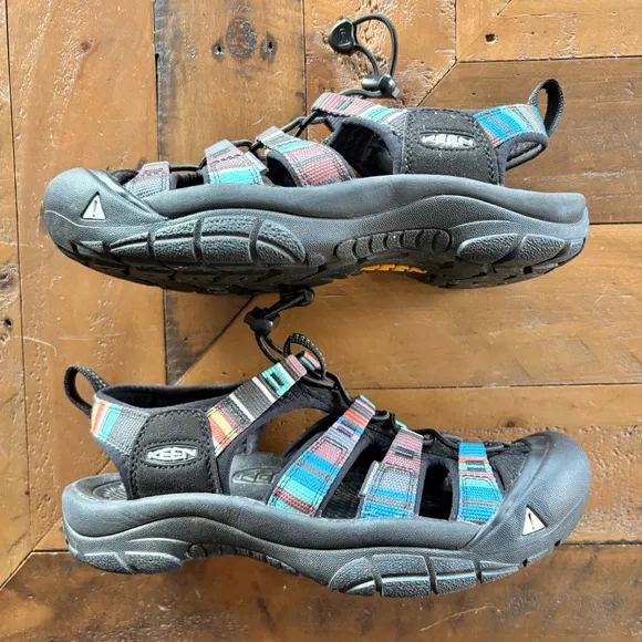 $130 KEEN Water Sandals Newport H2 Raya Black Striped Hiking Shoes SIZE W6.5/Y5