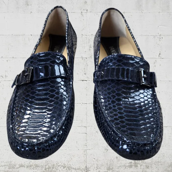 1980s Vintage Black Crocodile Skin Embossed Leather Buckle Rummy Loafers Size 8