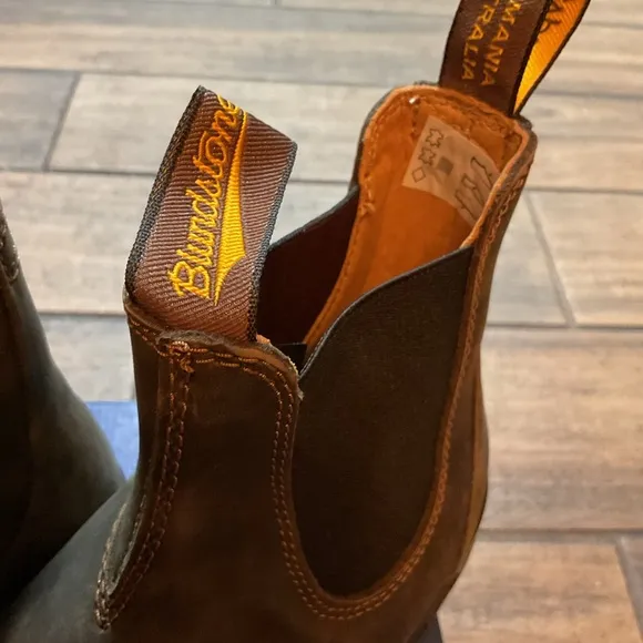 #2056 Blundstone All-Terrain Elastic Sided Boot / NIB