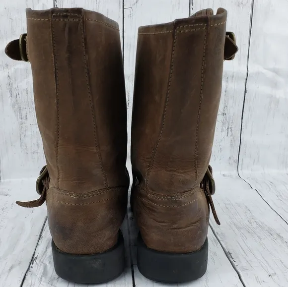 327suo  FRYE 97502 Engineer Pull On boots