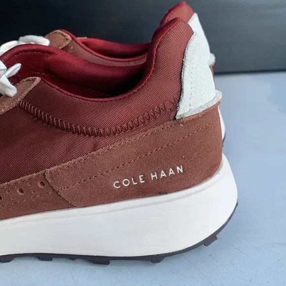473 COLE HAAN Grand‎ CC Midtown Contrast Sole Suede Sneakers Men’s Size 9.5