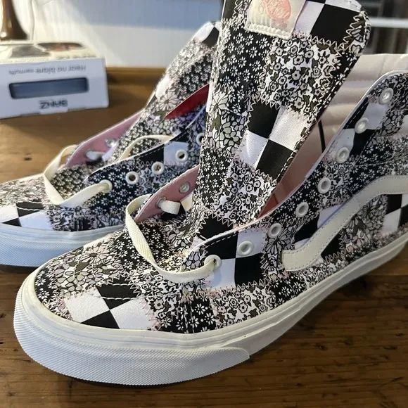 #54❤️ BNWT VANS PATCHWORK FLORAL SK8 SNEAKERS MENS 13