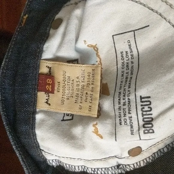 7 FOR ALL MANKIND Bootcut Jeans Size 28