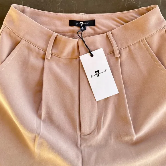 ✨7 For All Mankind✨ Swanky Nude Dress Shorts