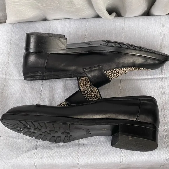 90s Cheetah Print Cowhide Black Leather Loafers from Italy 9.5