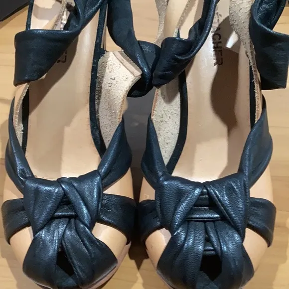 A Détacher  Leather Pumps Sandals