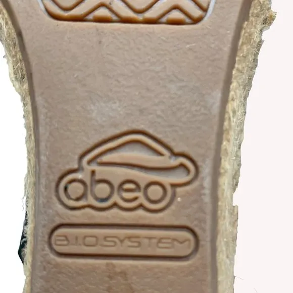 ABEO B.I.O. System Delano Neutral Black Leather Wedge Sandals Size 7 Narrow‎