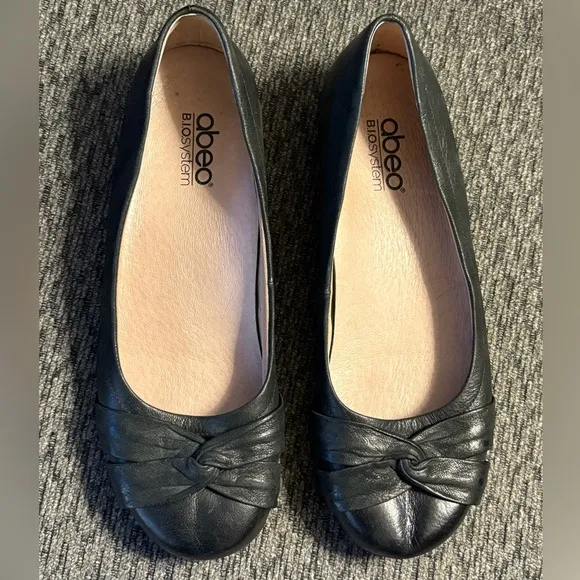 Abeo Terrie Women's Size 7N Black Leather Casual Shoes Slip On Flats