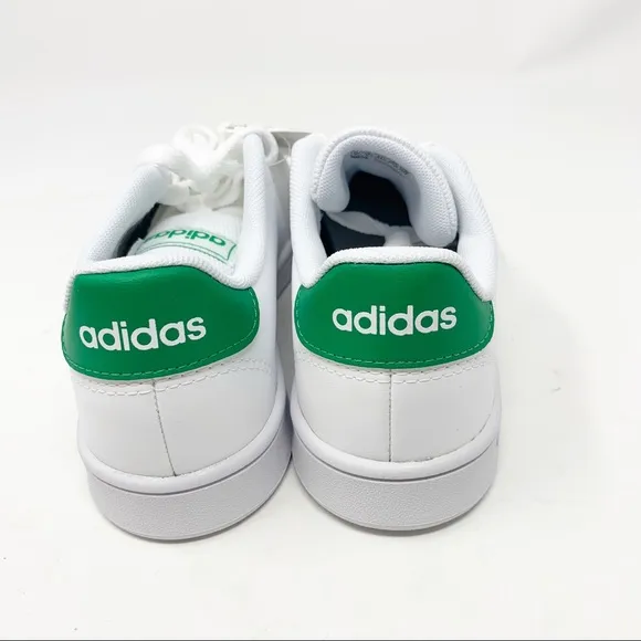 Adidas Advantage Sneakers