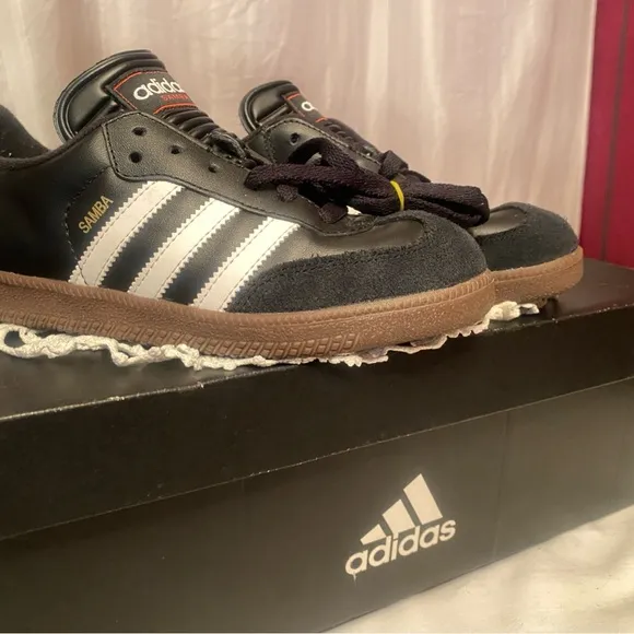 Adidas Black and White Sneakers w Soft Suede Upper, MINT, Size 7 Women