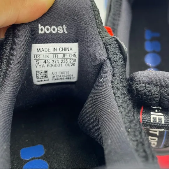 ADIDAS kids ultraboost DNA colorblock running sneakers Size 5