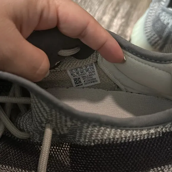 Adidas Mens YEEZY Boost 350 V2 &quot;Zyon&quot; Sneakers | Grey