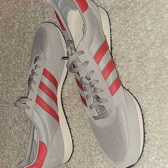 ADIDAS ORIGINALS. Gray red stripes white sneakers  Zx size 13