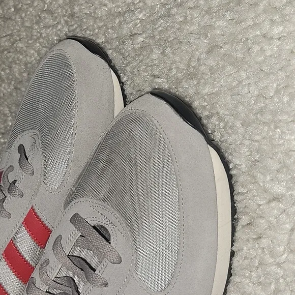 ADIDAS ORIGINALS. Gray red stripes white sneakers  Zx size 13