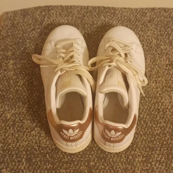 Adidas Stan Smith rose gold white sneakers size 6.5