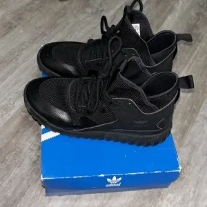 Adidas tubular X sneakers