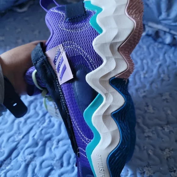 Adidas Women's Exhibit B Mid Basketball Shoe