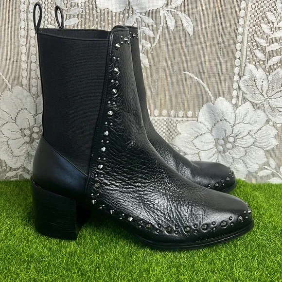 Adrianna Papell Bennet Black Leather Gun Metal Mobwife Studded Steam Punk Boots