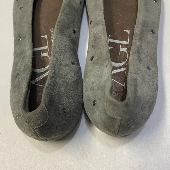 AGL Attilio Giusti Leombruni Flats US Size 5 Suede Leather Grommet Mist Grey NWT