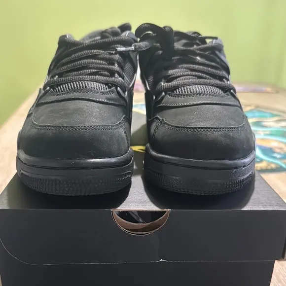 Air Jordan 4 RM size 7Y