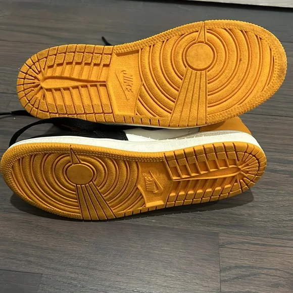 Air Jordan basketball sneakers in Yellow/Black/White