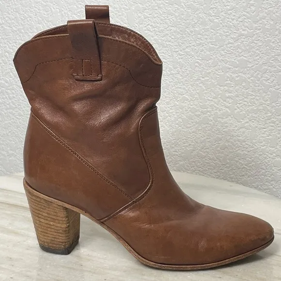 Alberto Fermani boots heeled brown soft leather sz 7 or 38 pull on