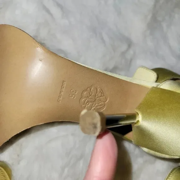Alexander McQueen Satin Yellow Ankle Strap Sandals Heels READ 36 6