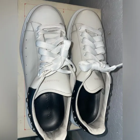 Alexander McQueen Studded Oversized Sneaker 'Black White