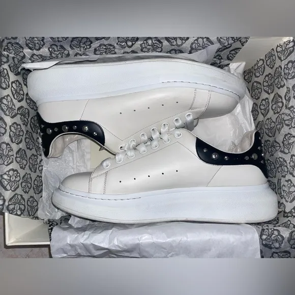 Alexander McQueen Studded Oversized Sneaker 'Black White