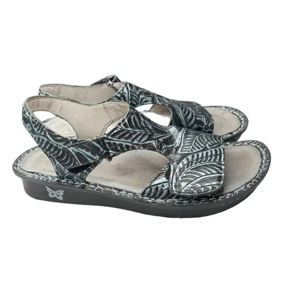 Algeria by PG Lite Sandals Adjustable Ankle Strap Embossed Leather Sz 37 VIK-152