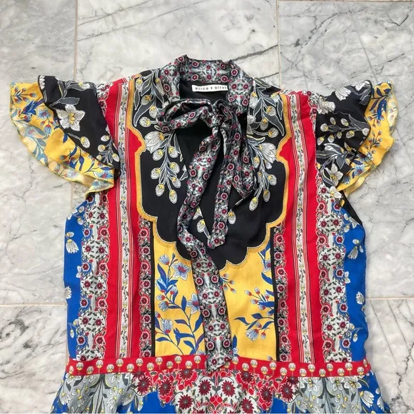 ALICE AND OLIVIA Palace Daffodil Paisley Floral Print Blue Red Tie Neck Dress