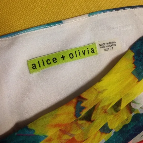 ALICE   OLIVIA BEAUTIFUL FLOWY FLORAL MINI SKIRT