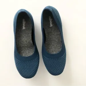 Allbirds blue Tree Breezers in woman’s size 5 slip on flexible flats wool