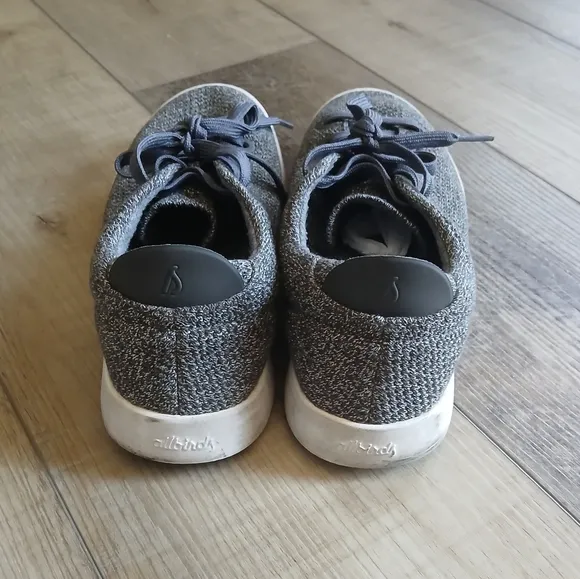 Allbirds Men's Tree Pipers Sneakers in gray with white sole. Size M9