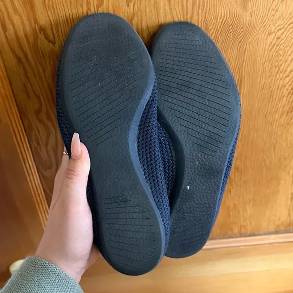 allbirds tree breezer knit flats in navy blue