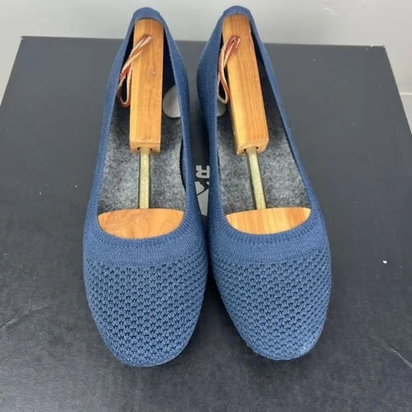 Allbirds tree breezers in navy night blue slip on washable flats womens size 8