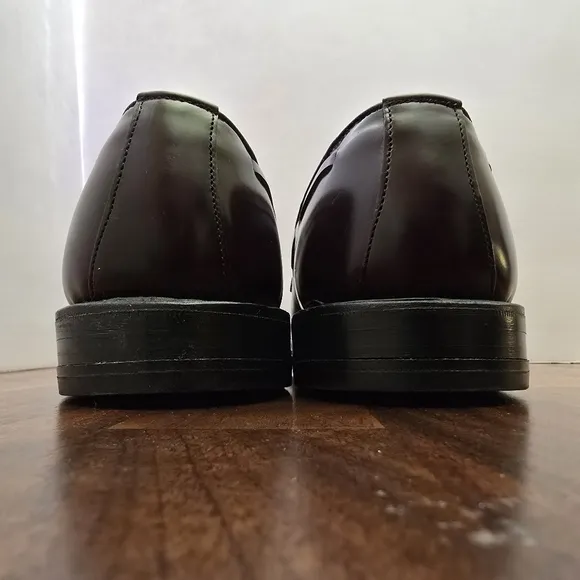Allen Edmonds Men's 7 B / Women's 8.5 B Grayson Tassel Burgundy Cordovan Loafers