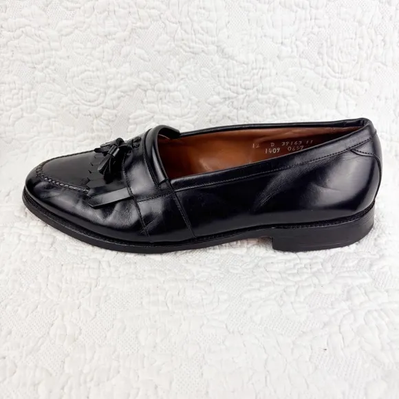 Allen Edmonds Newport Black Leather Tassel Kiltie Slip On Loafer Shoes size 12