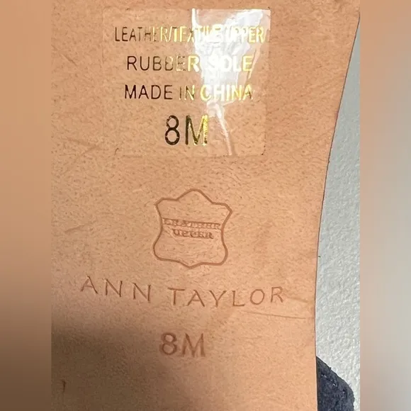 ANN TAYLOR blue suede ankle strap block heal. Tweed textile sz 8