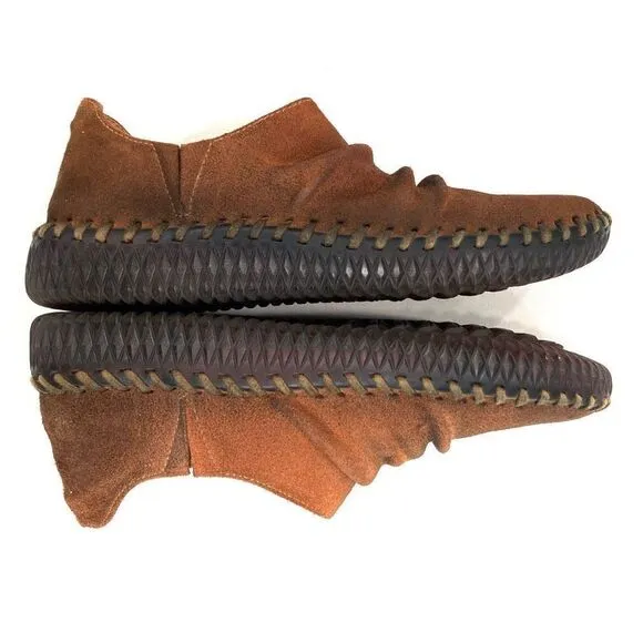 ANTELOPE Garner Suede Bendable Flats